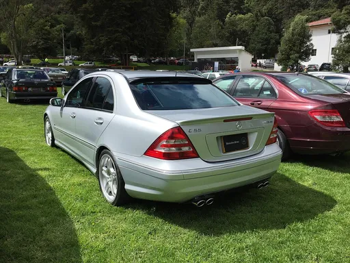 Mercedes-Benz C-Class W203 (C 55 AMG)