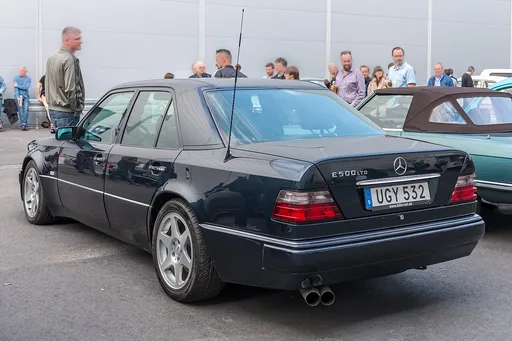 Mercedes-Benz E-Class W124 (500 E)