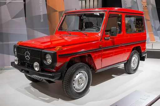 Mercedes-Benz G-Class W460