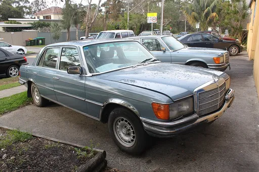 Mercedes-Benz S-Class W116 (450 SEL 6.9)