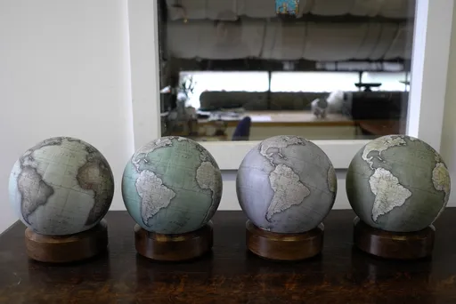 Globe