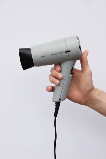 Hair dryer