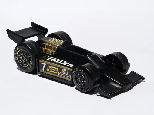 Toy car